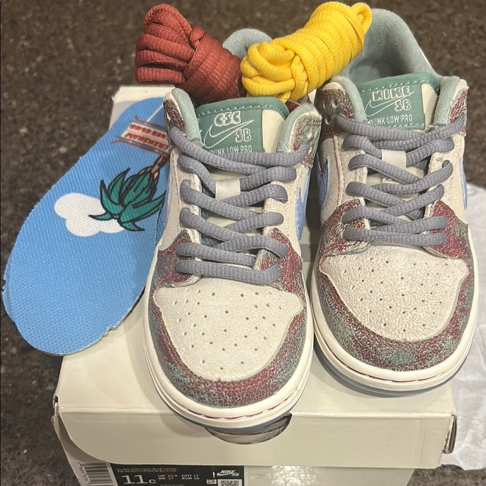 Nike SB Dunk Low Crenshaw Skate club